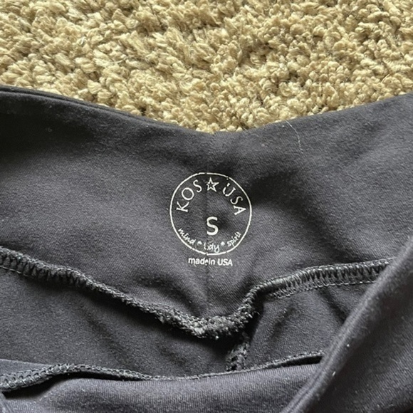 KOS USA Bermuda black shorts size small DD - Picture 2 of 2